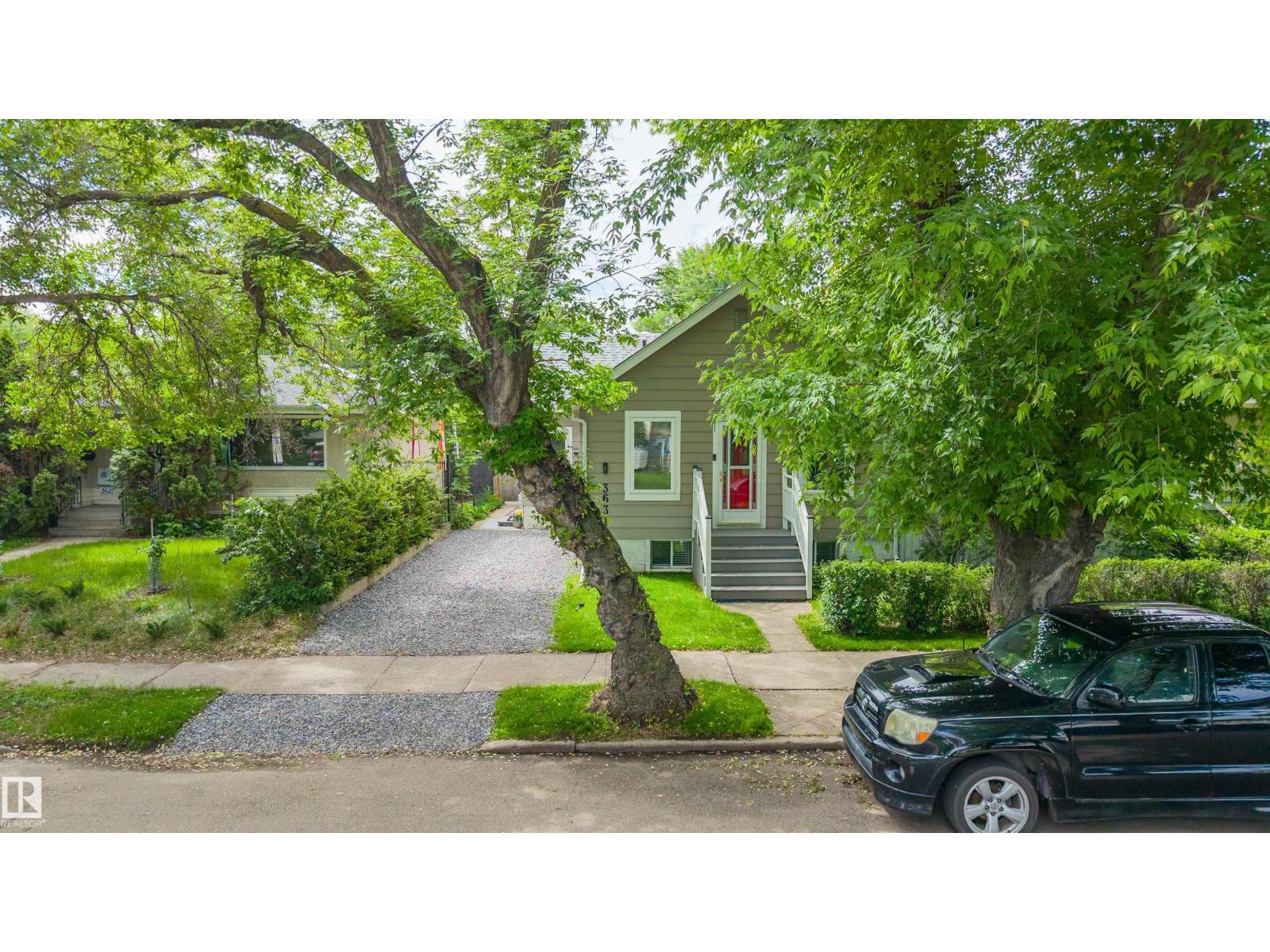 3631 108 AV NW — photo 54