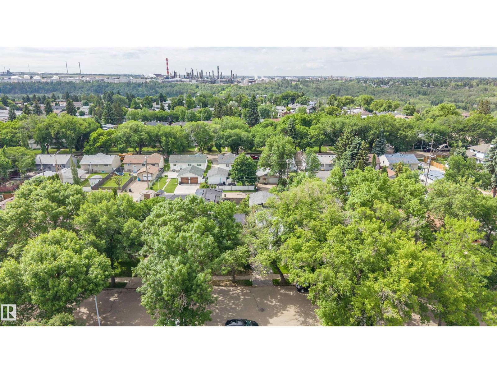 3631 108 AV NW — photo 59