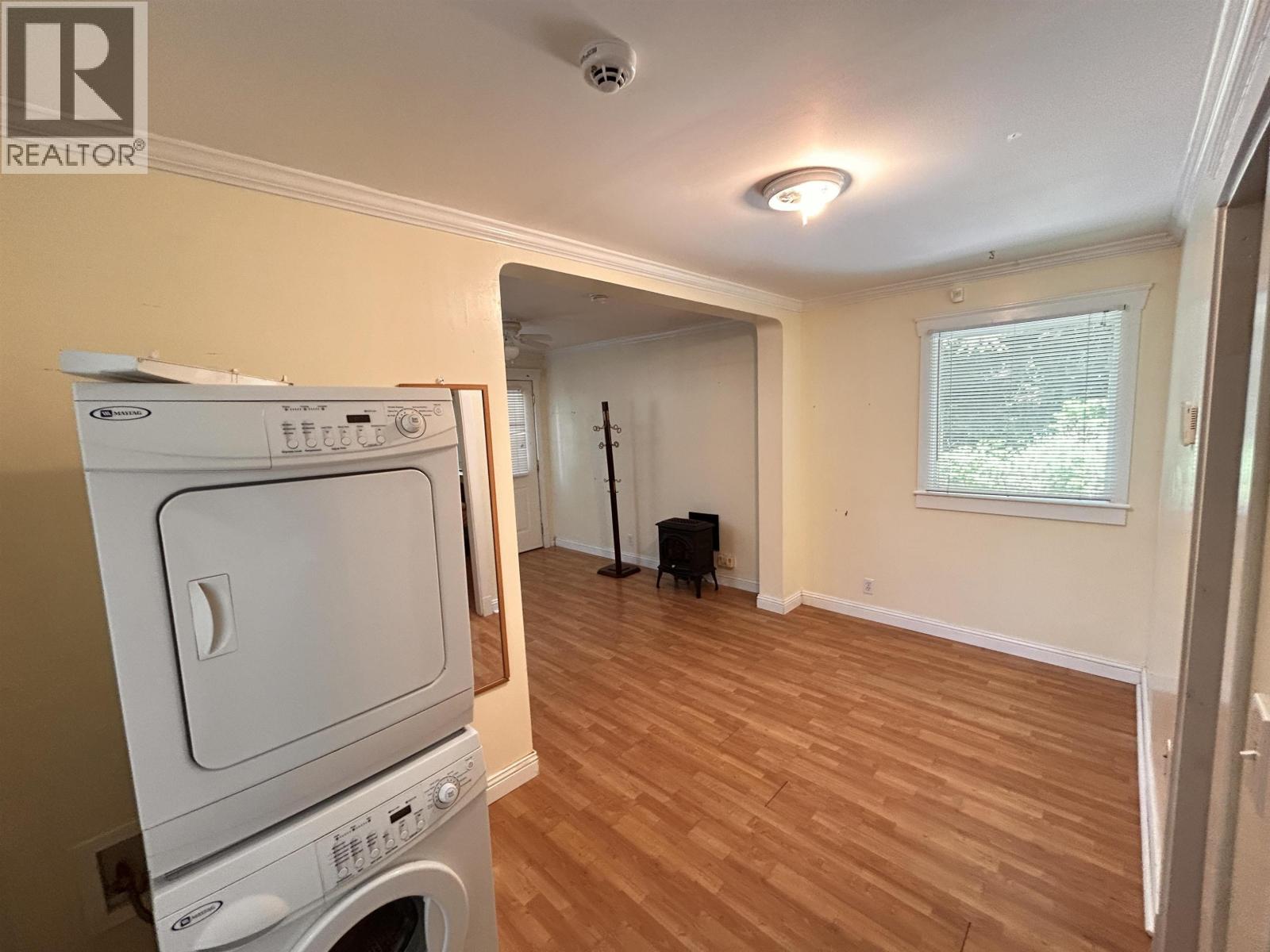 836 ELGIN STREET - 12