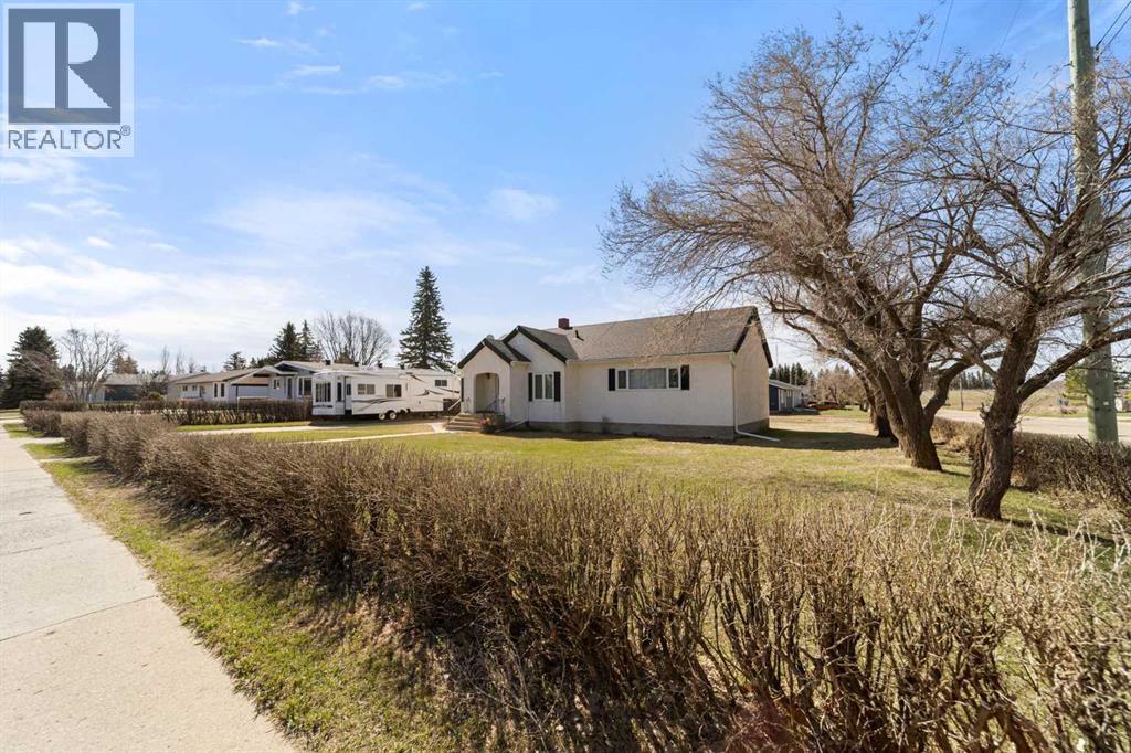 5615 49 Avenue - 30