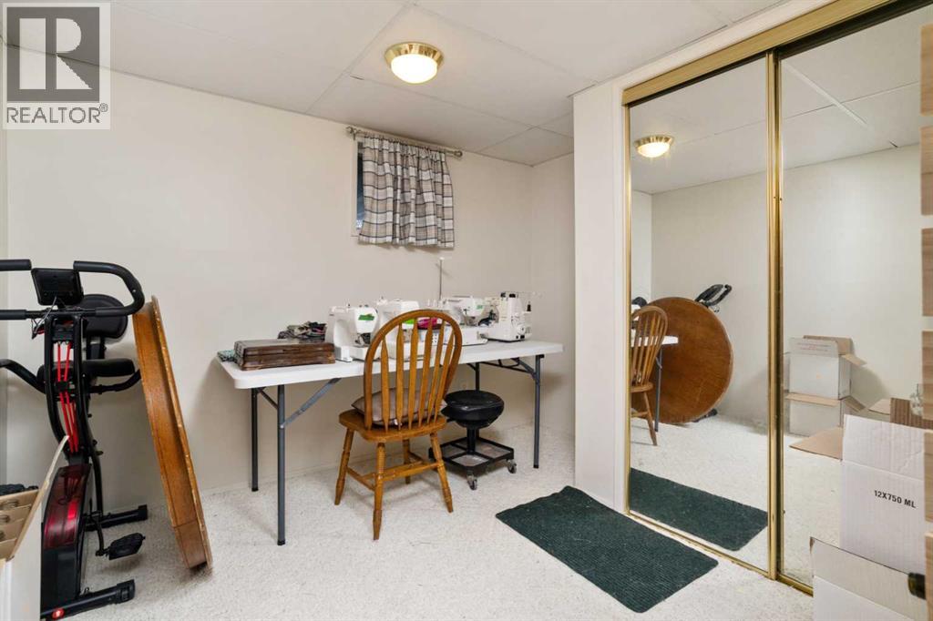 5615 49 Avenue - 27