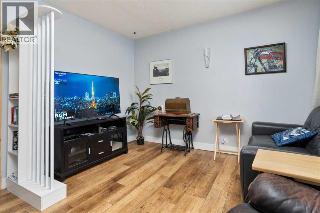 5615 49 Avenue - 6