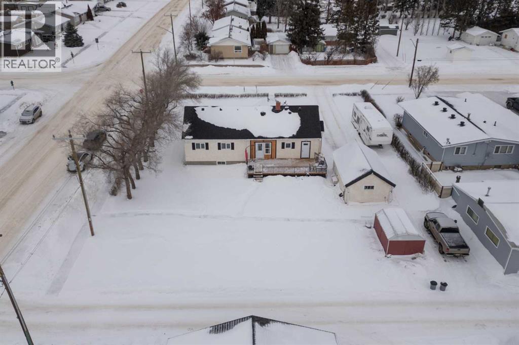 5615 49 Avenue - 38
