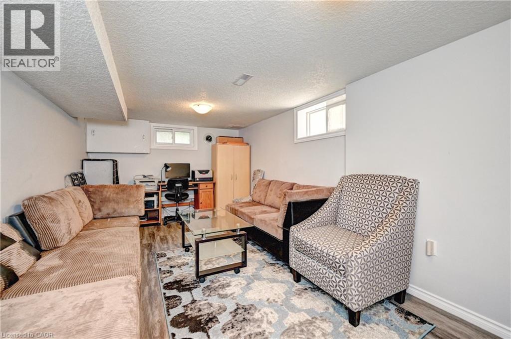 158 PLYMOUTH Road - Image 22
