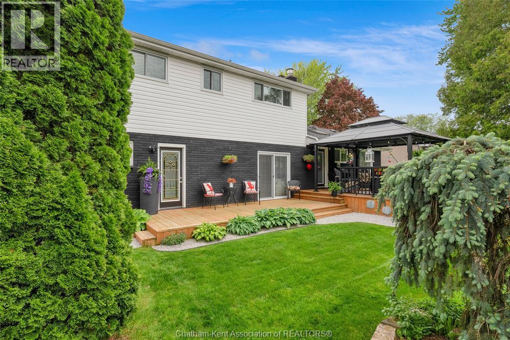 5 Phyllis AVENUE - 31