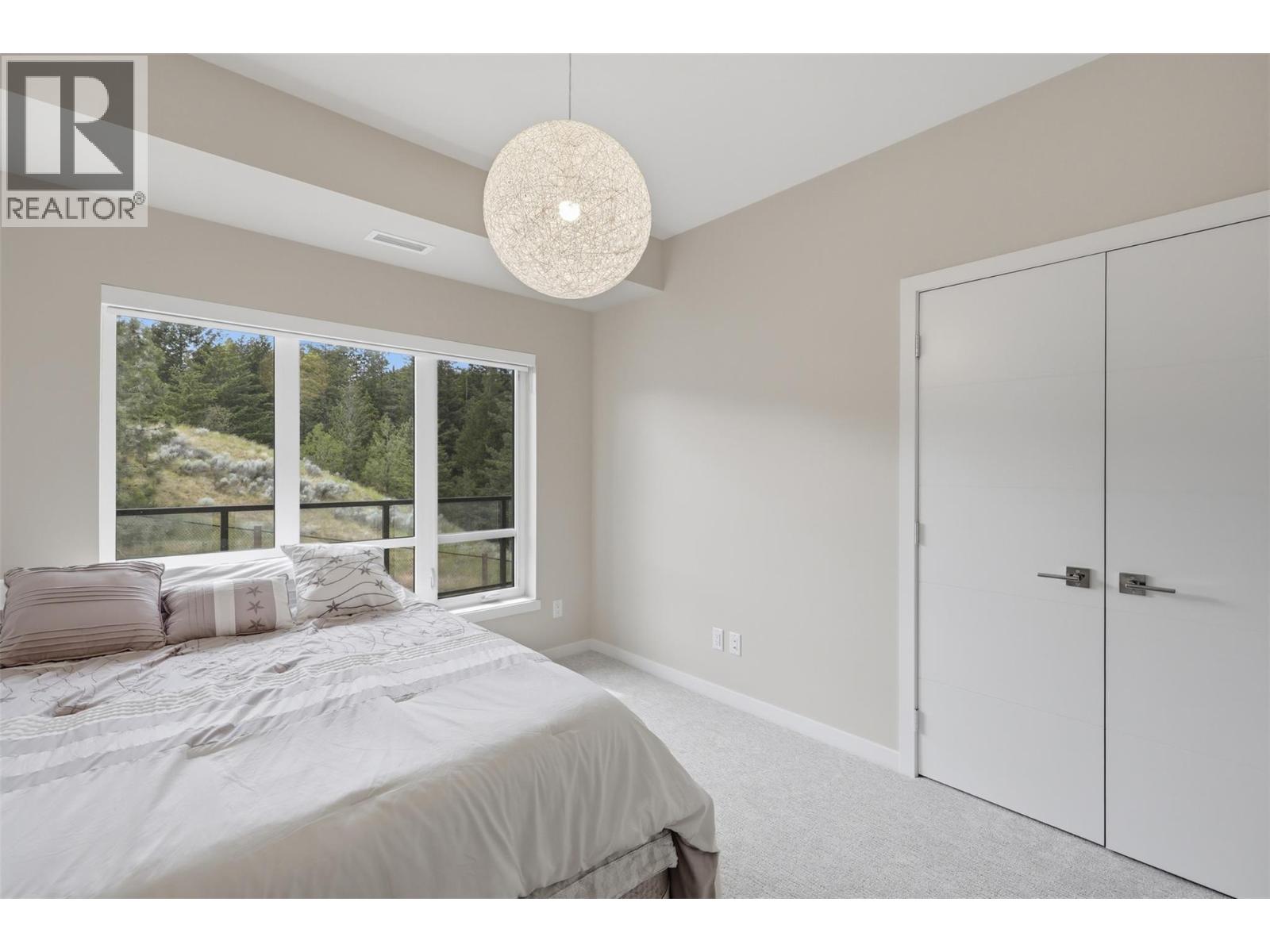 #3407 1405 Springhill Drive - 29