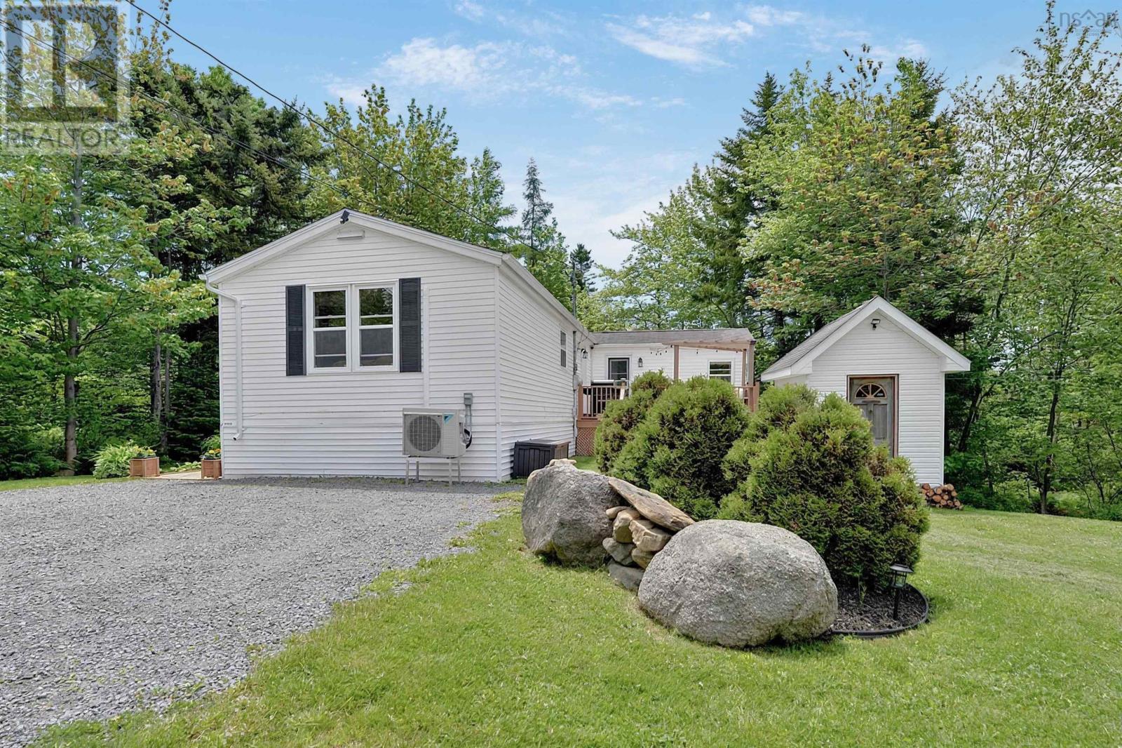 Property 31 of 40 of 103 Pinehill Drive