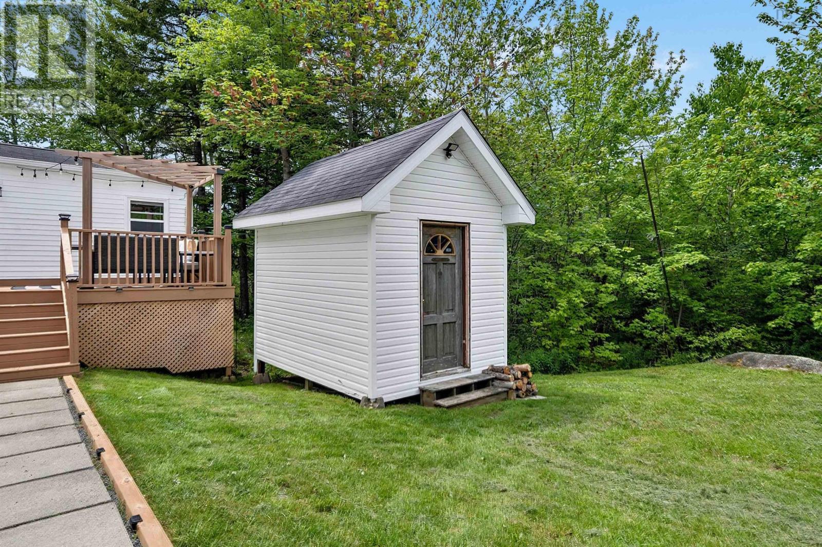Property 28 of 40 of 103 Pinehill Drive