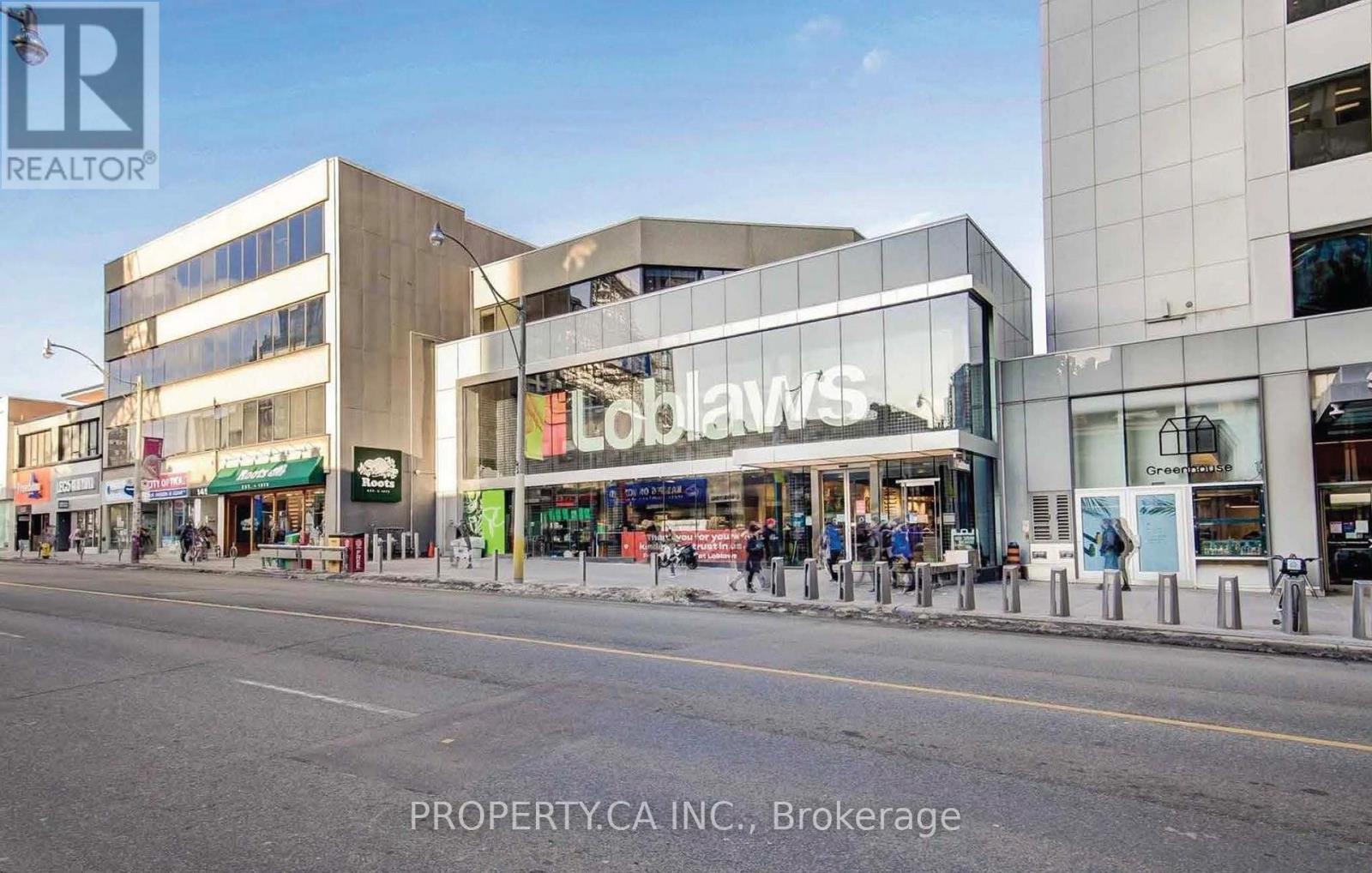 #202 60 ST CLAIR AVENUE W - 19