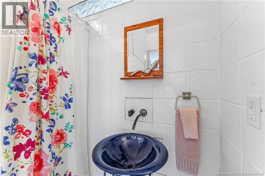 709 Mowat Drive - Image 20
