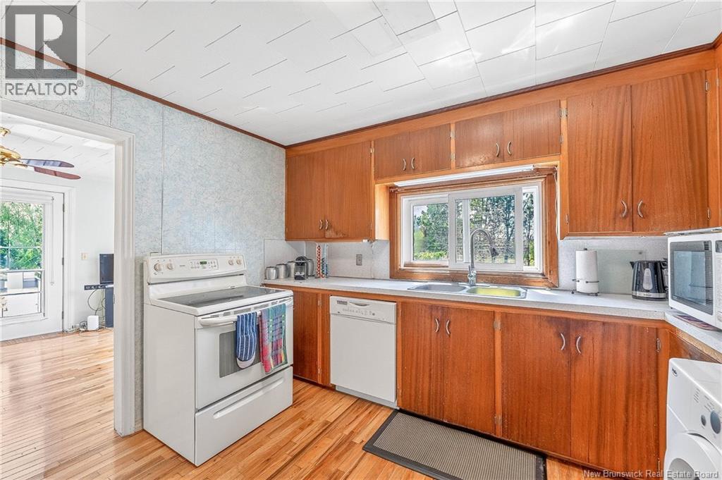 709 Mowat Drive - Image 15