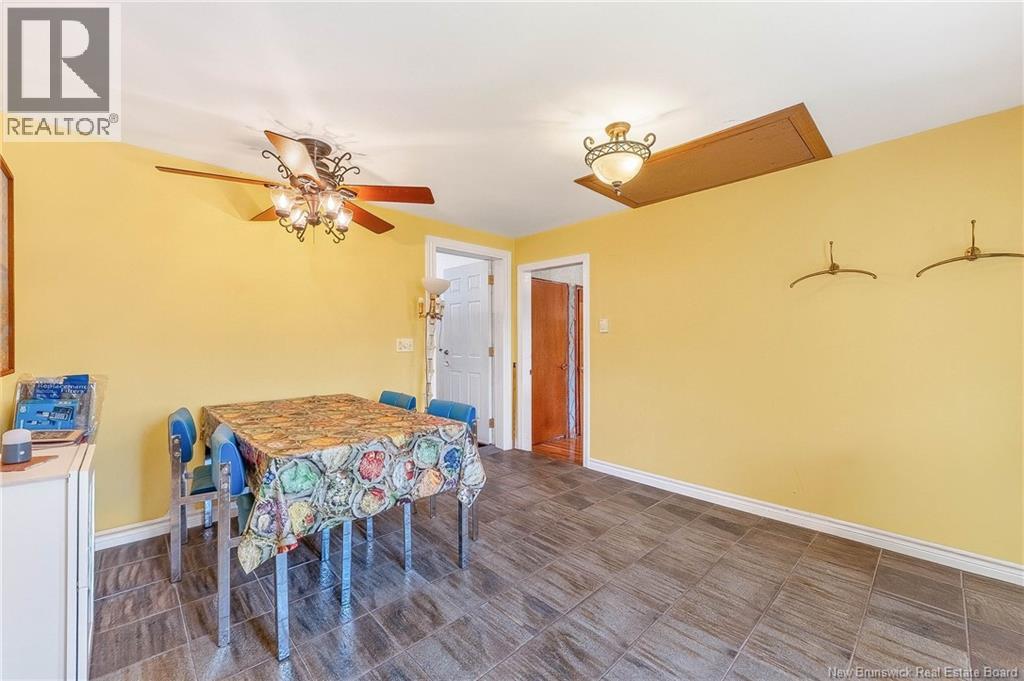 709 Mowat Drive - Image 14