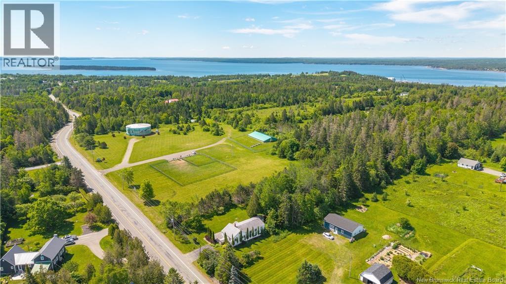 709 Mowat Drive - Image 32