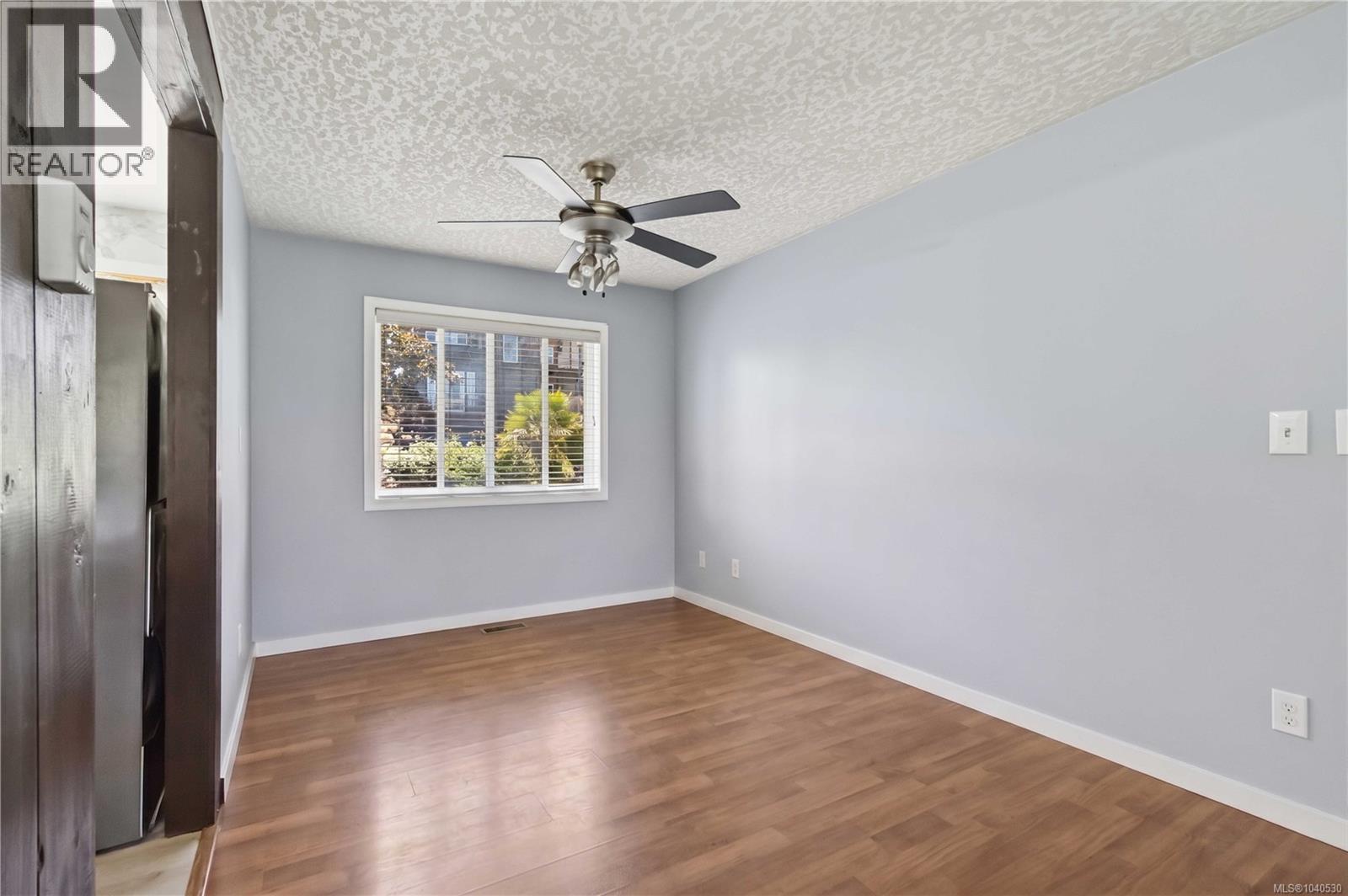 2594 Buckler Ave - 17