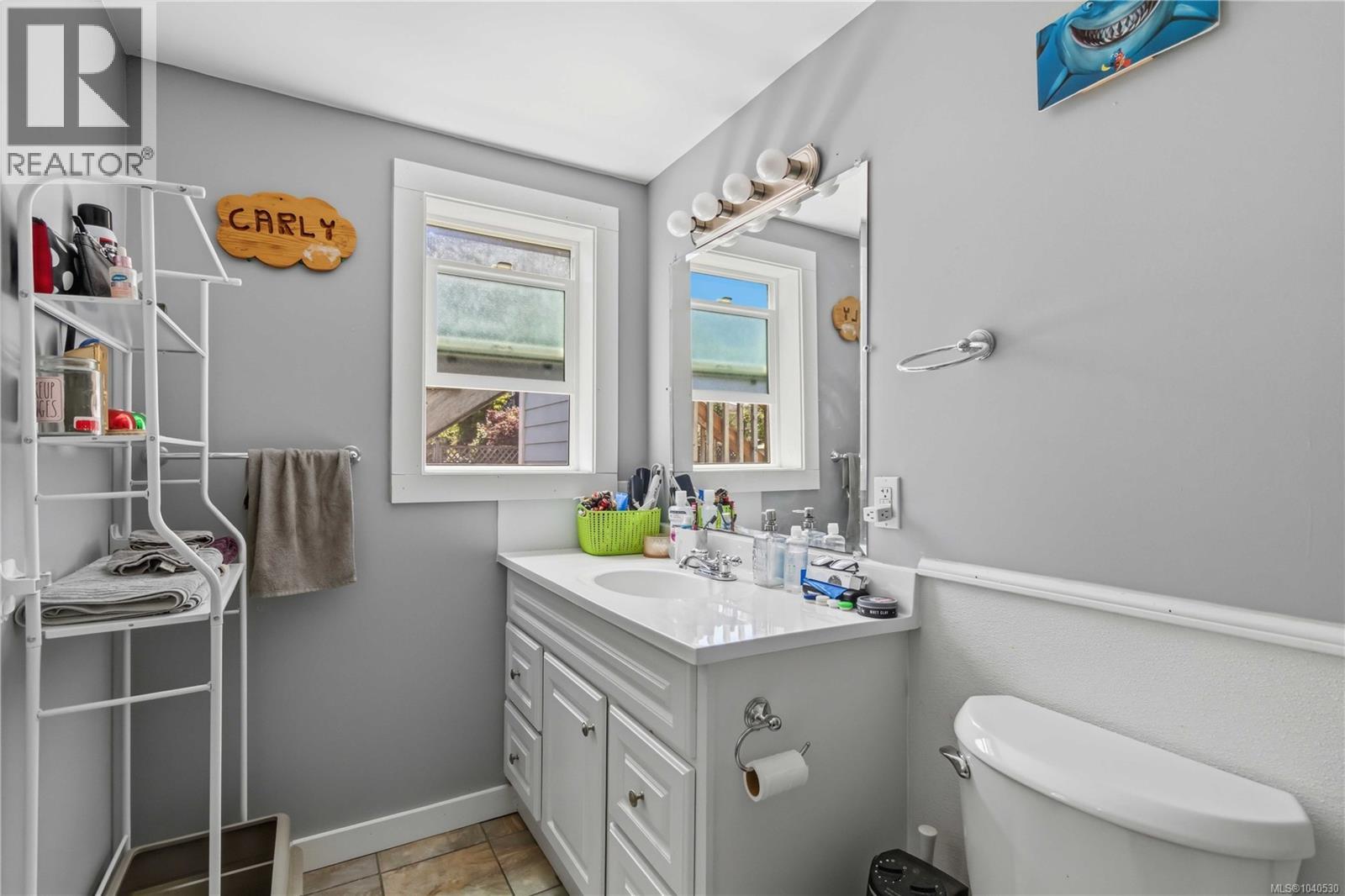 2594 Buckler Ave - 38