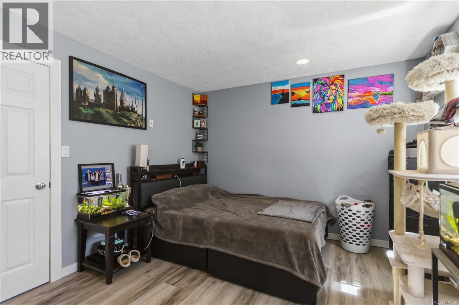 2594 Buckler Ave - 35