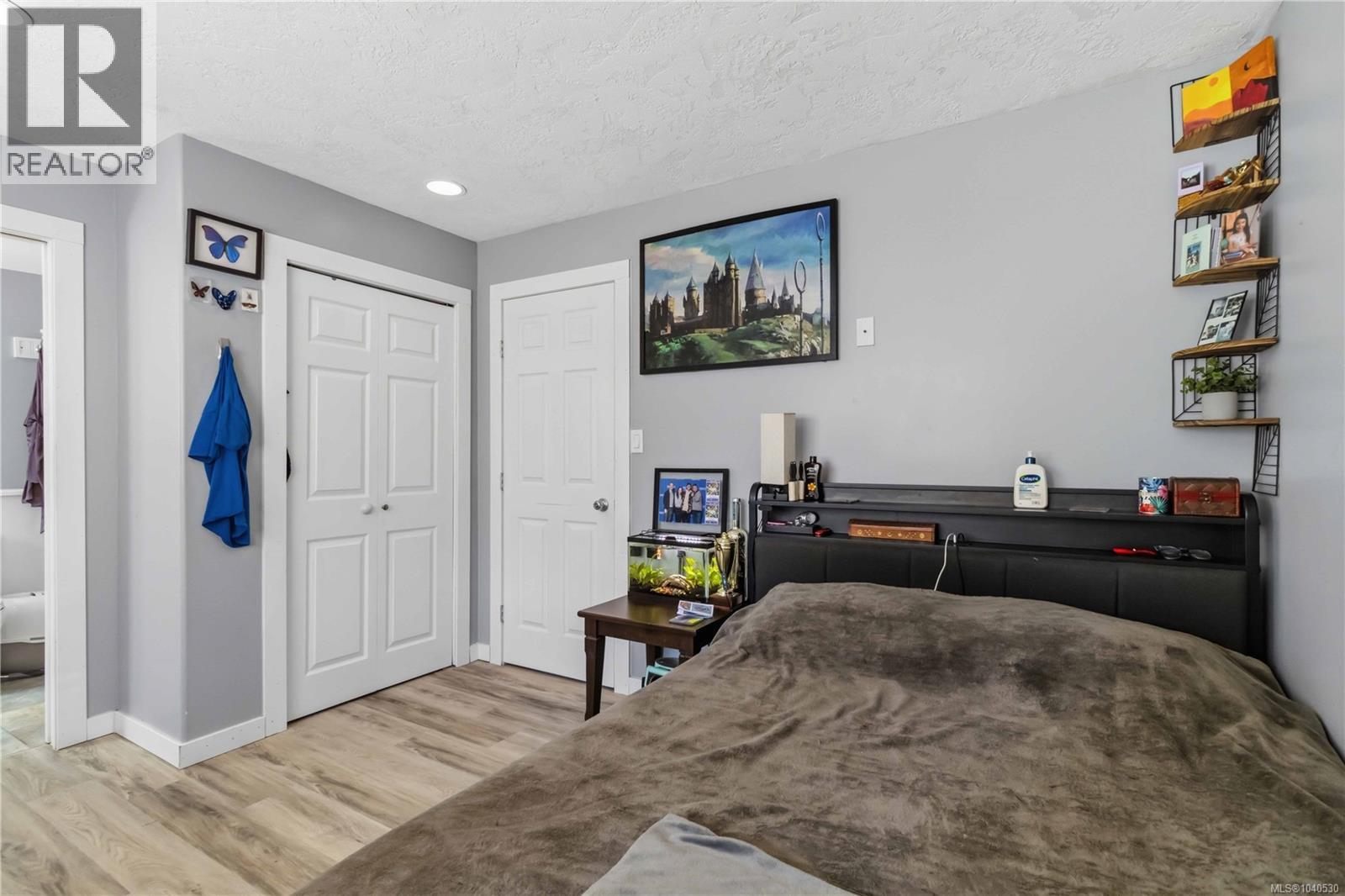 2594 Buckler Ave - 37