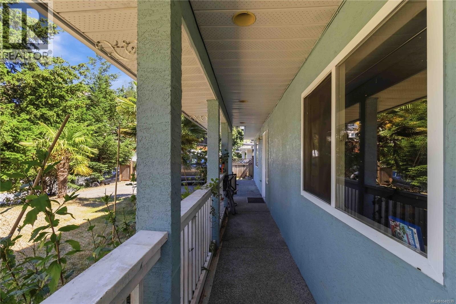 2594 Buckler Ave - 6
