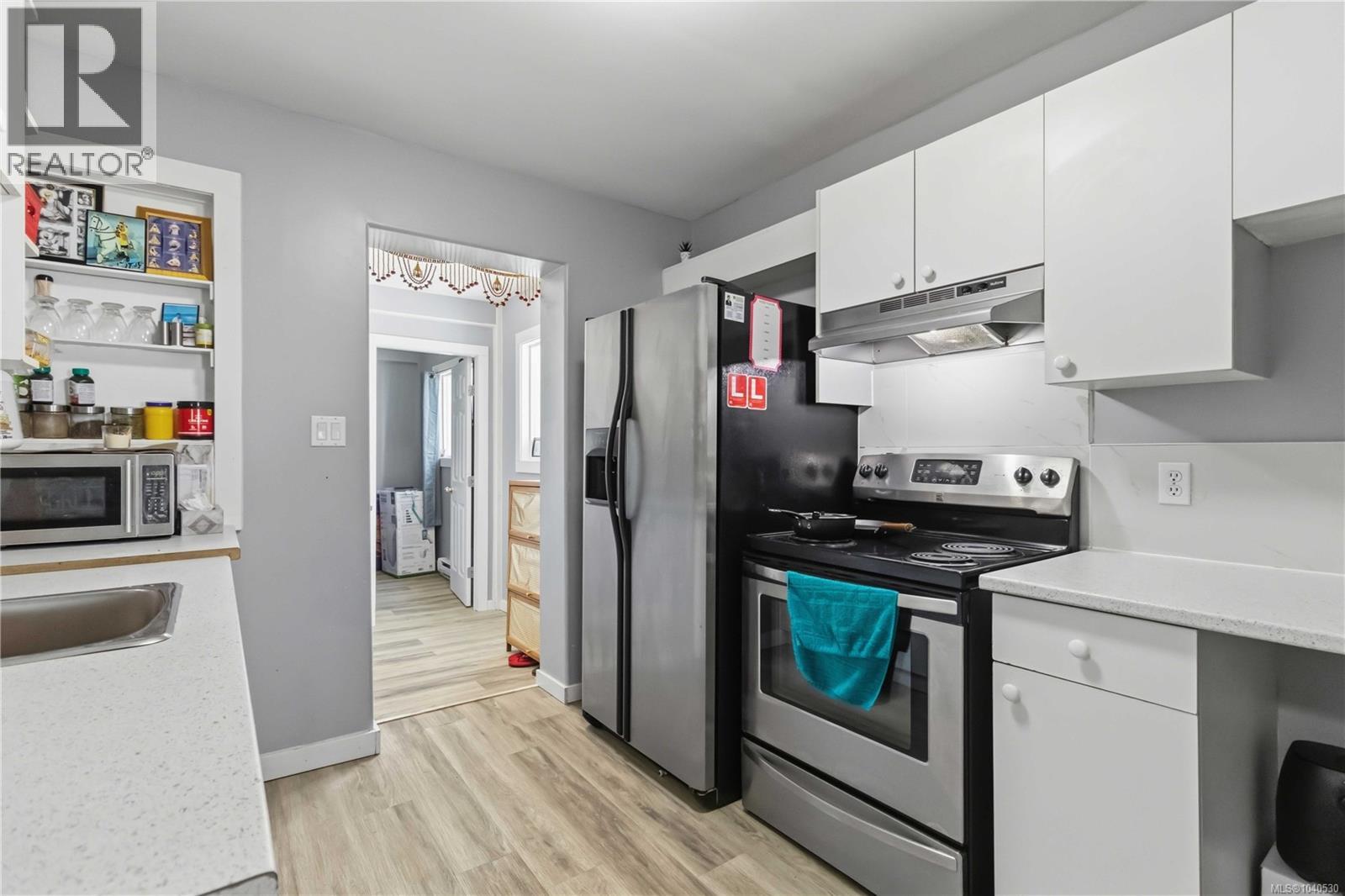 2594 Buckler Ave - 43