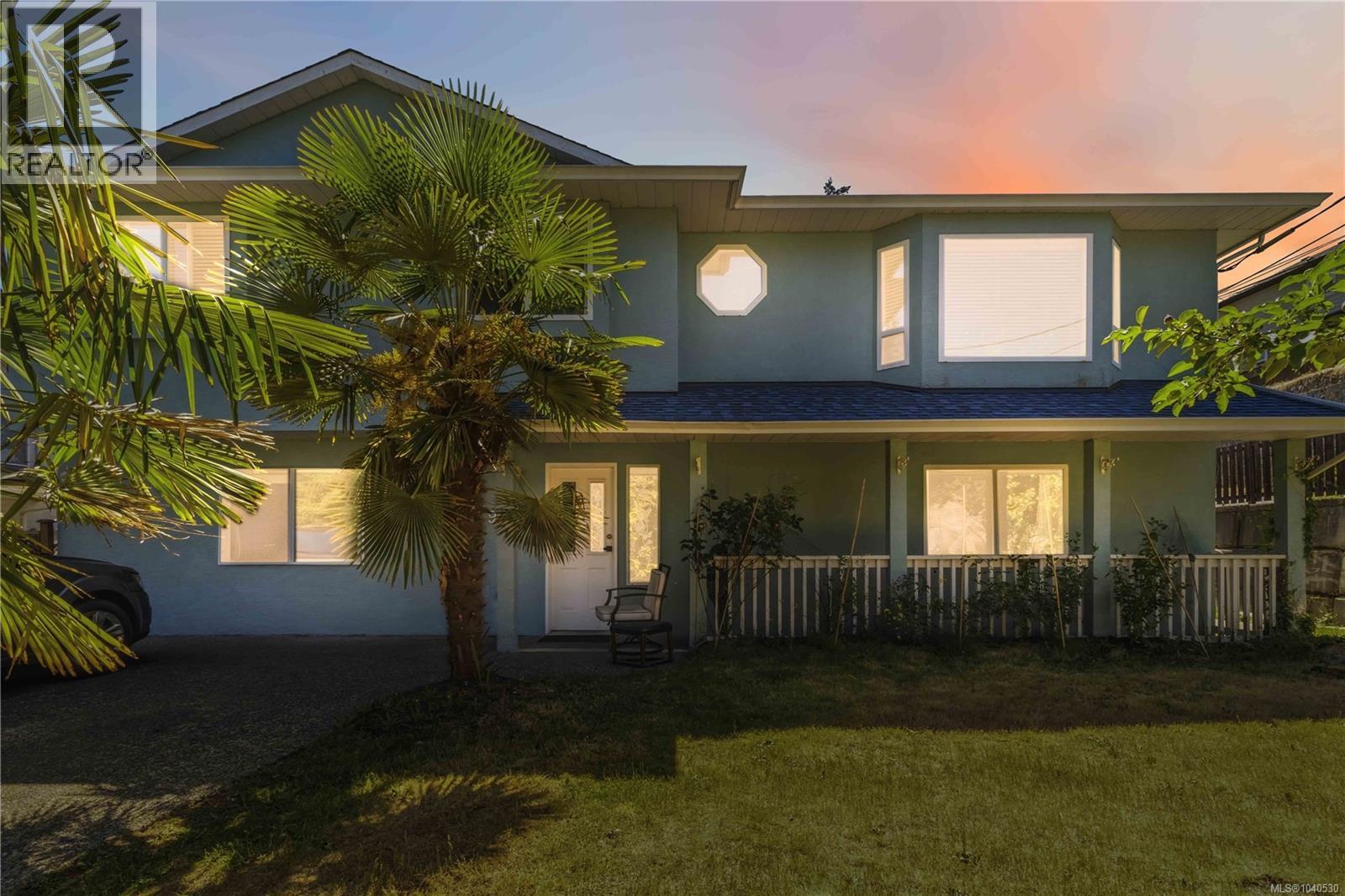 2594 Buckler Ave - 2