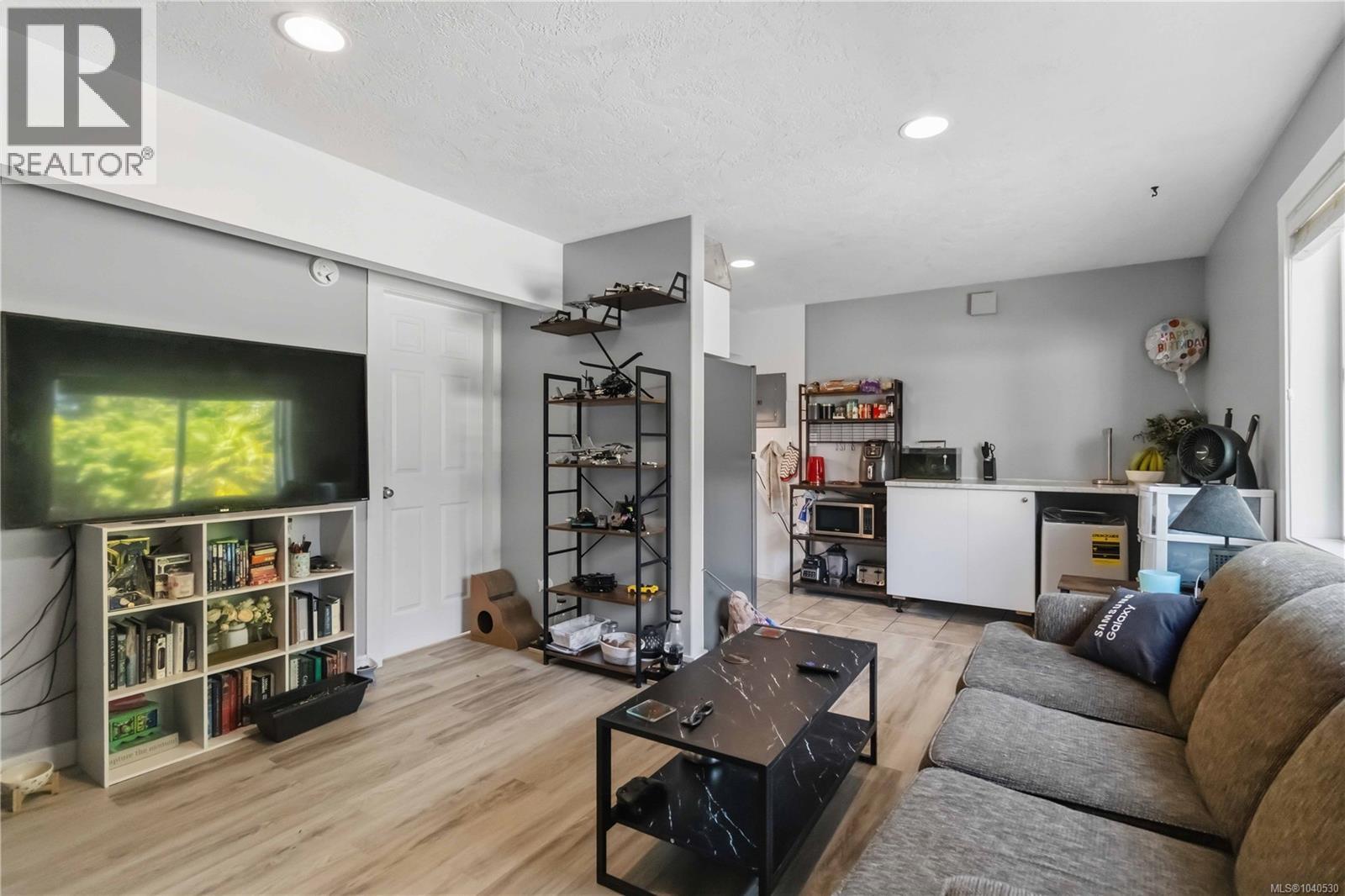 2594 Buckler Ave - 31