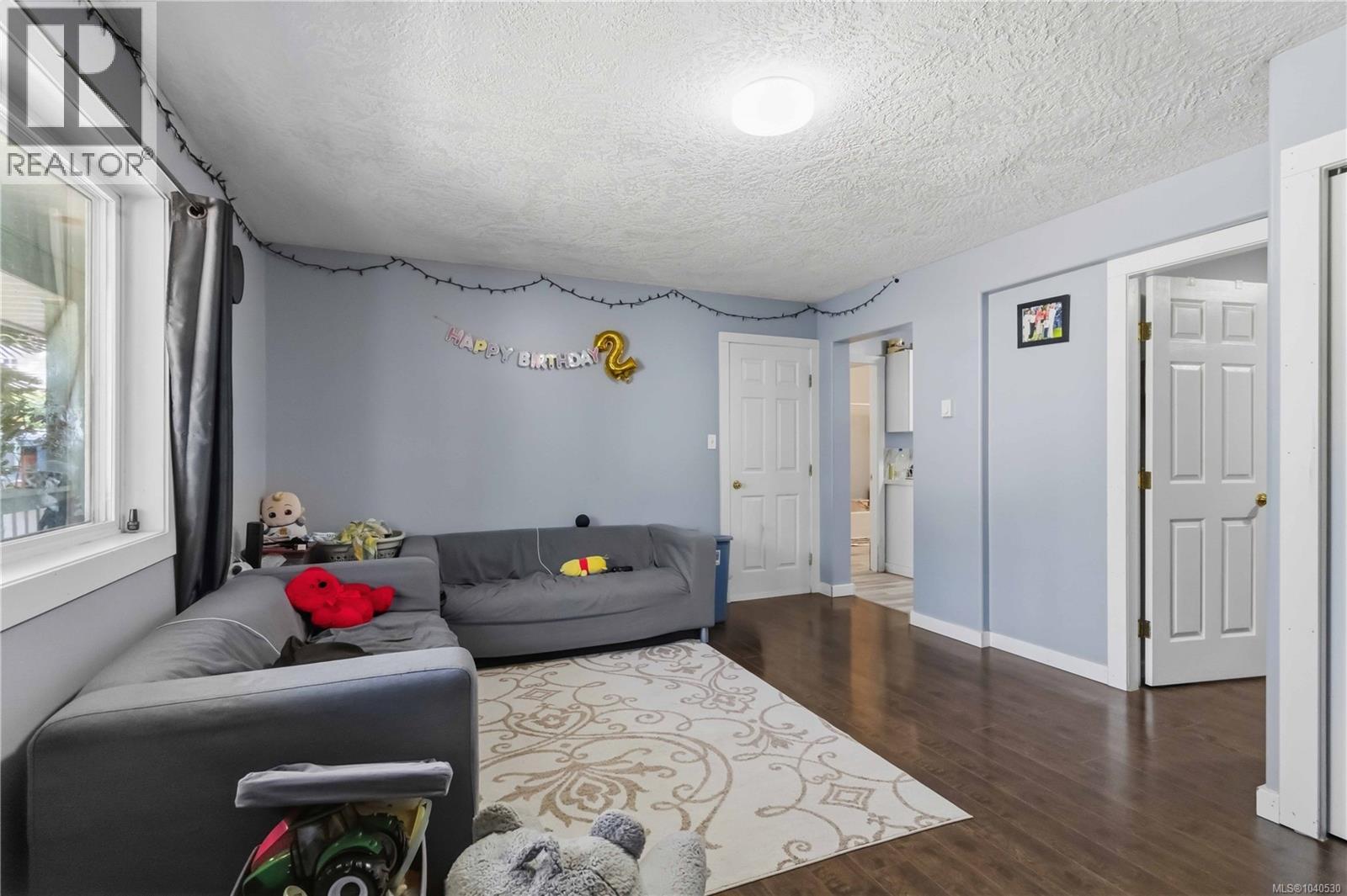 2594 Buckler Ave - 42