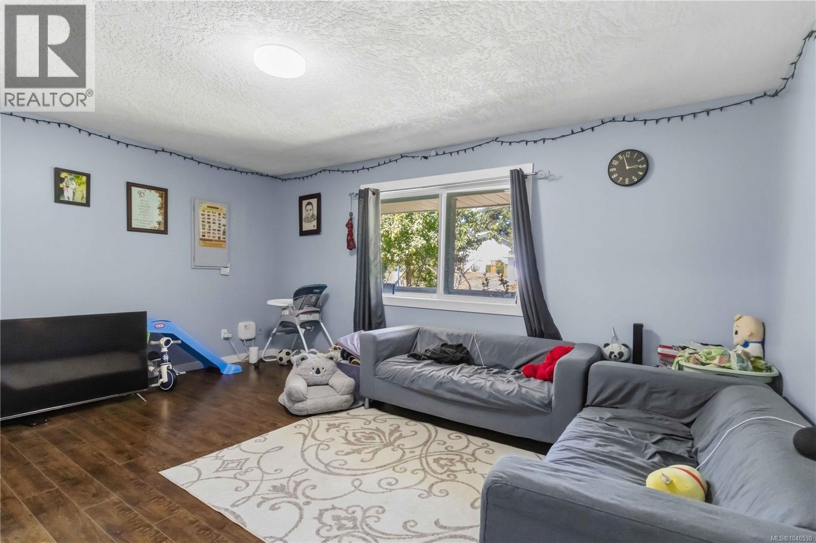 2594 Buckler Ave - 41