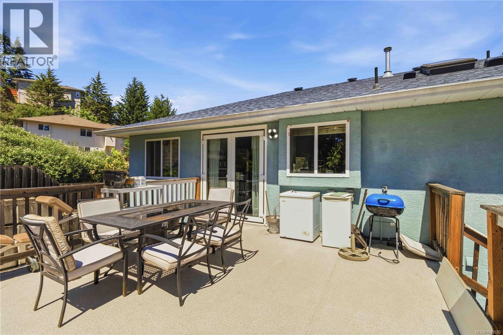 2594 Buckler Ave - 51