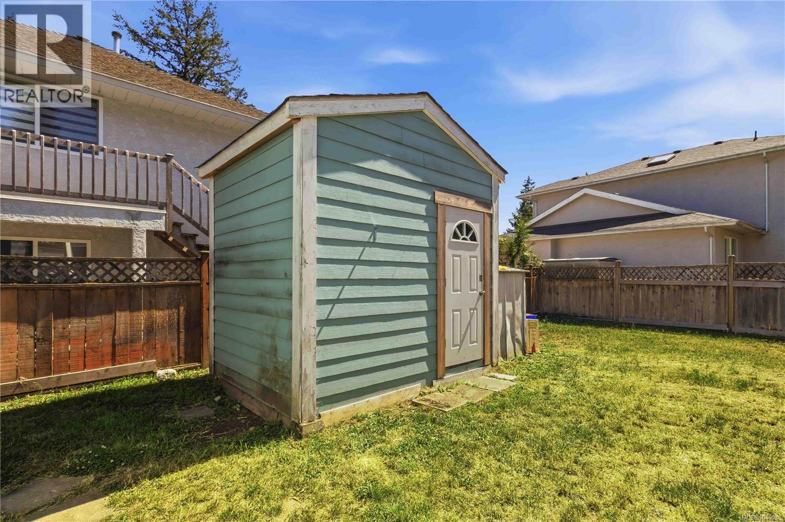 2594 Buckler Ave - 55