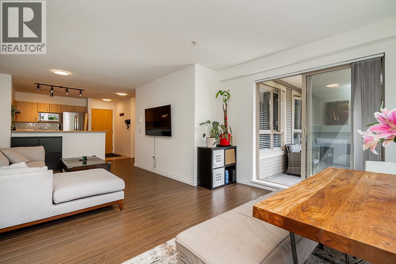 217 801 KLAHANIE DRIVE, Port Moody