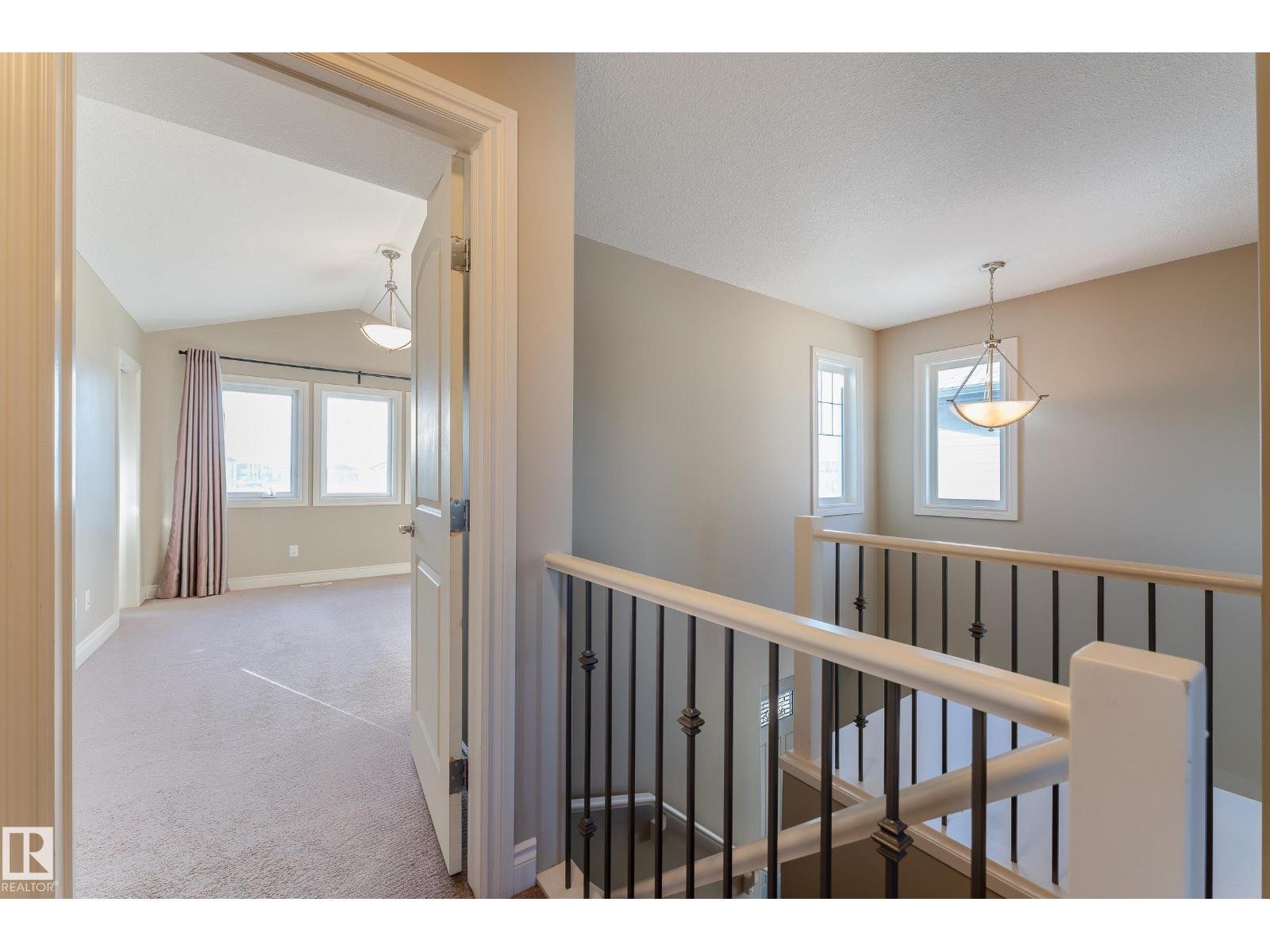 17614 8 Avenue SW - 19