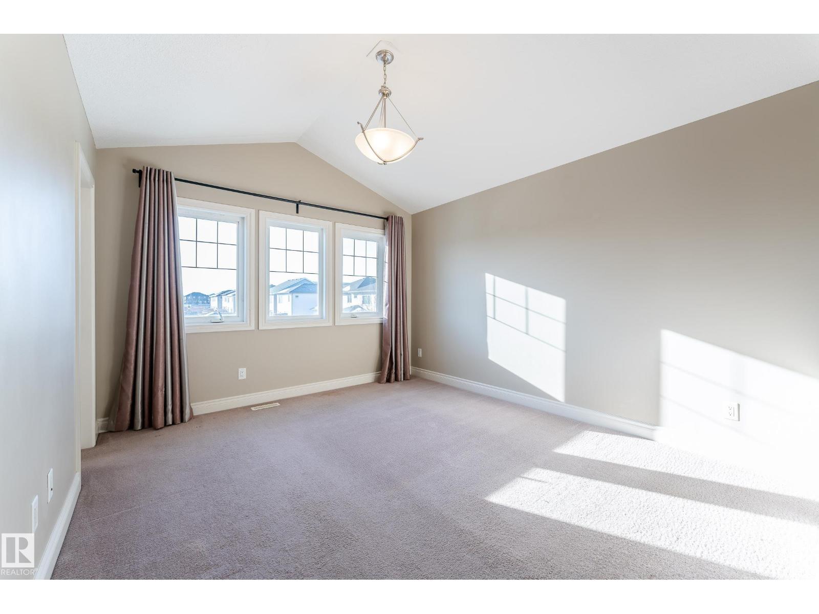 17614 8 Avenue SW - 21
