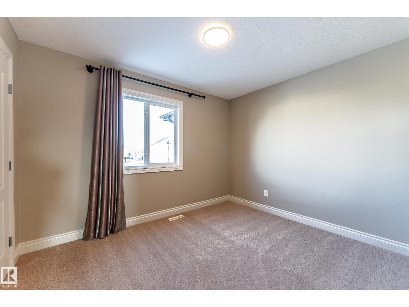 17614 8 Avenue SW - 26
