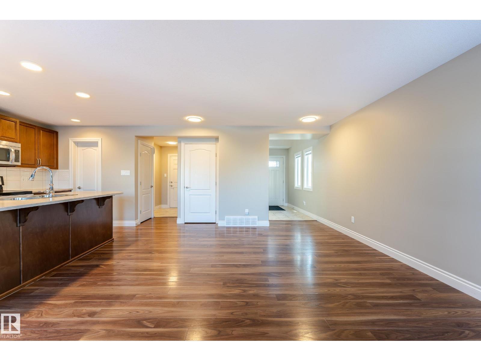 17614 8 Avenue SW - 7