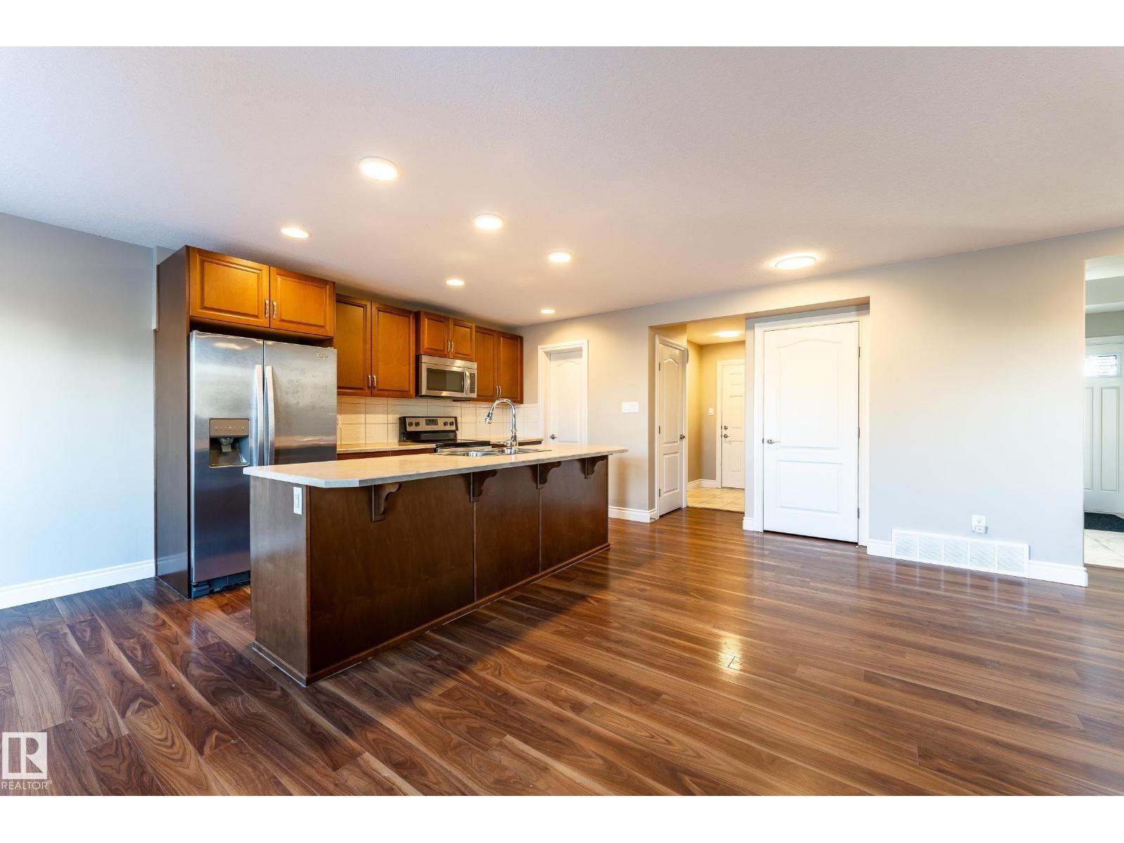 17614 8 Avenue SW - 9