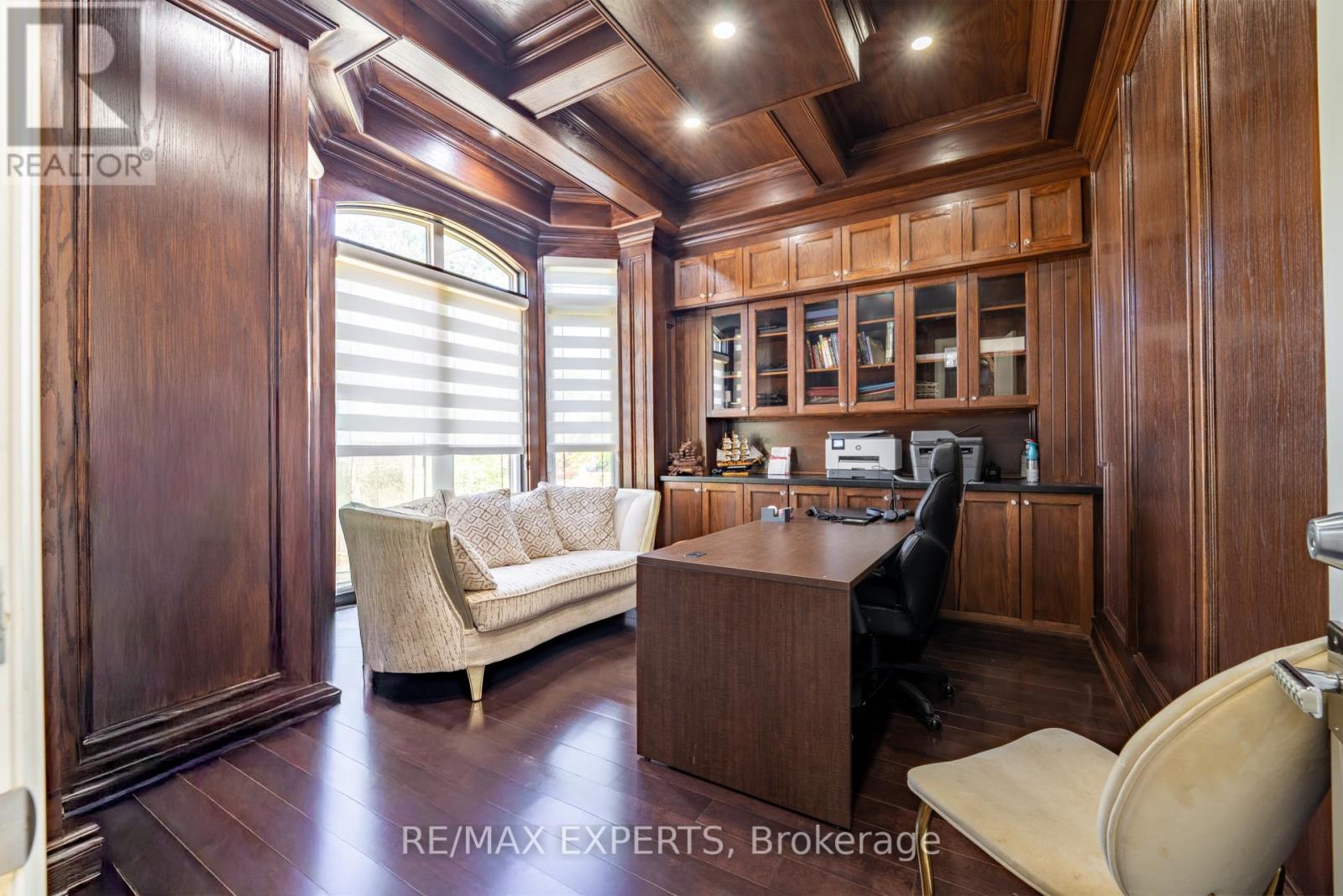 9 CALDERON CRESCENT - 6