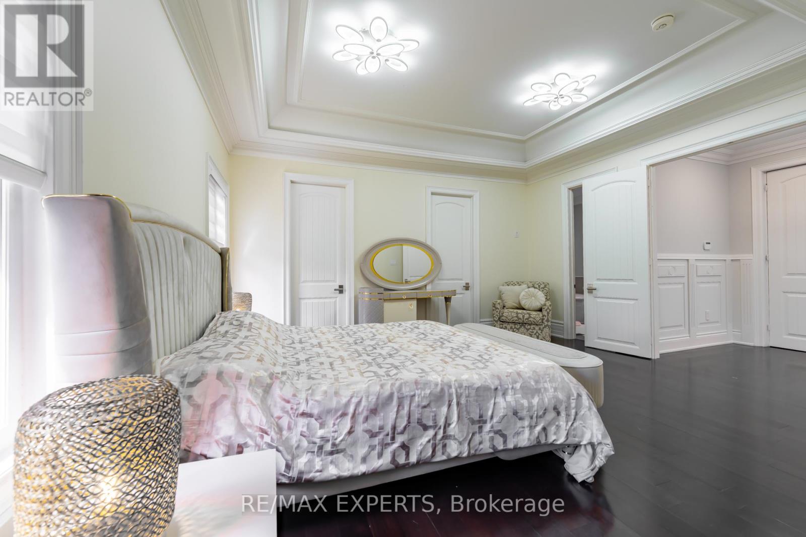9 CALDERON CRESCENT - 22