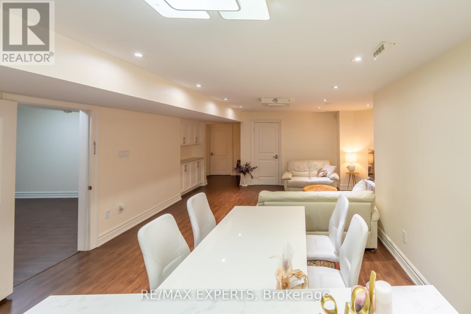 9 CALDERON CRESCENT - 28