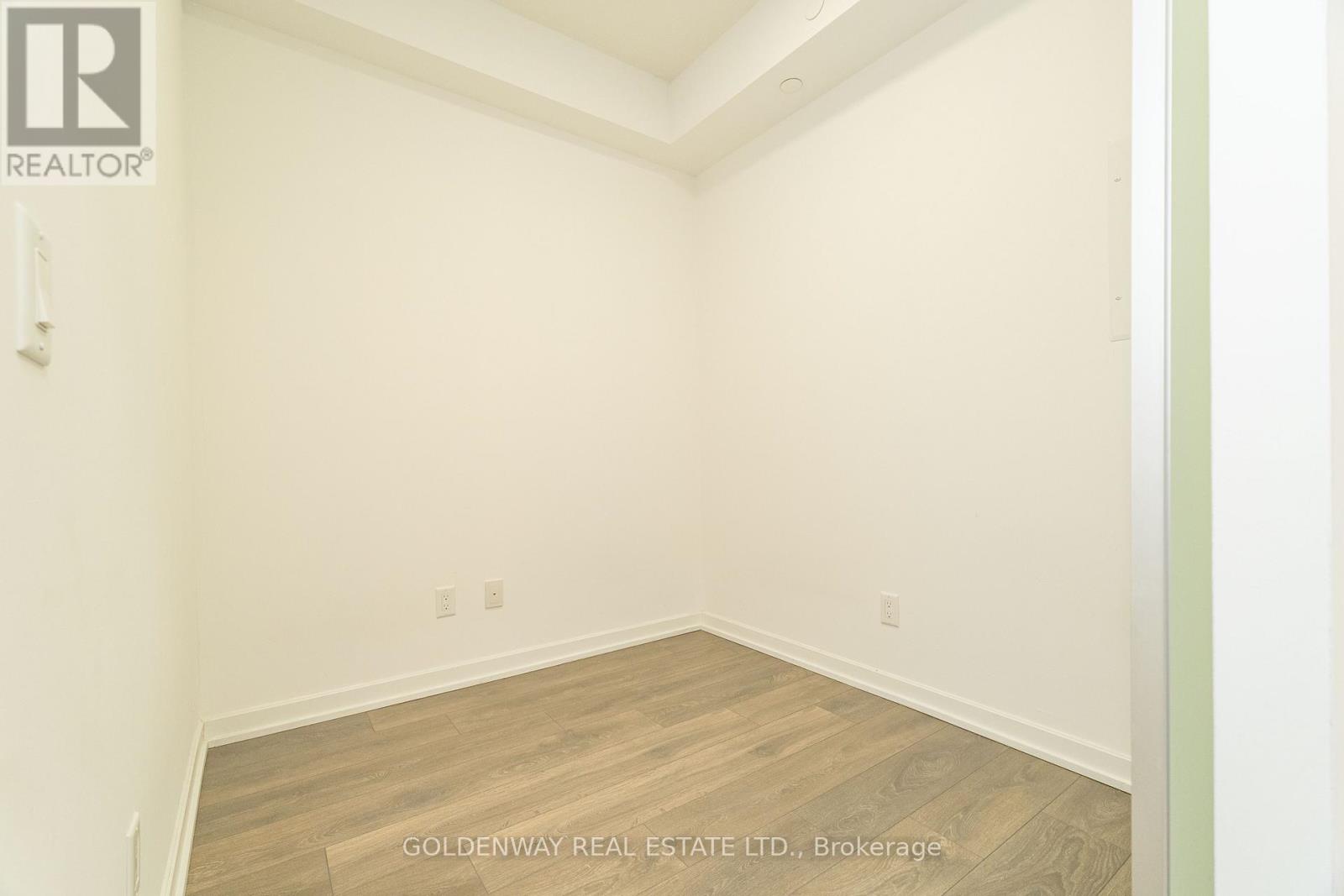 #2809 32 FOREST MANOR ROAD - 19