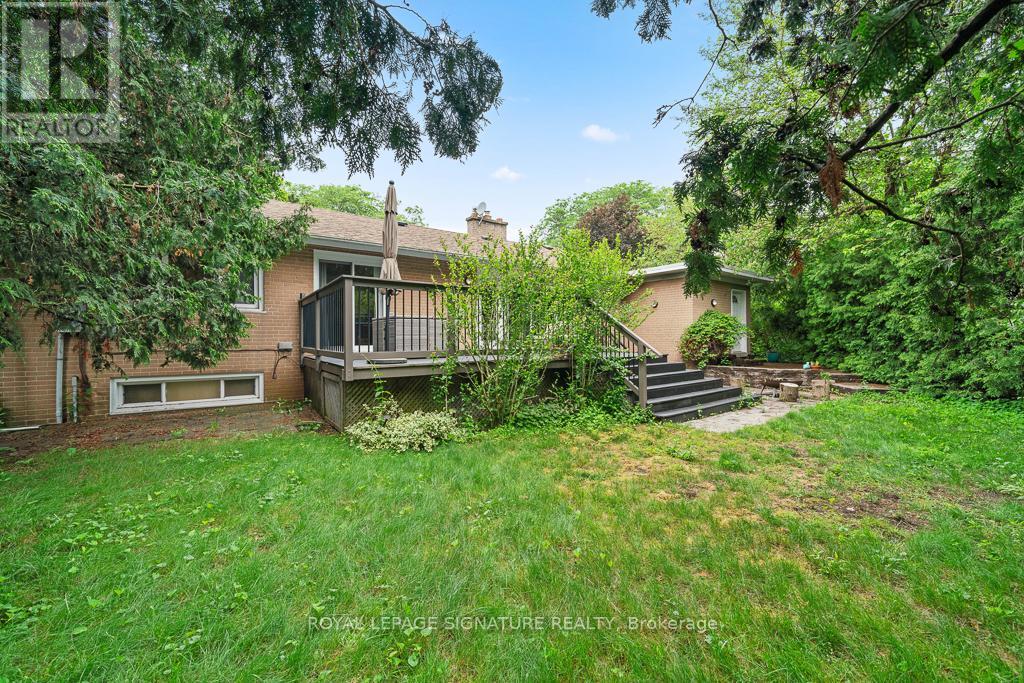 11 YEWFIELD CRESCENT - 42