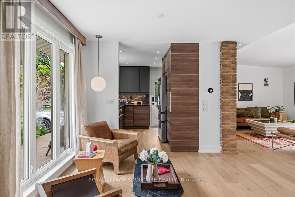 11 YEWFIELD CRESCENT - 5