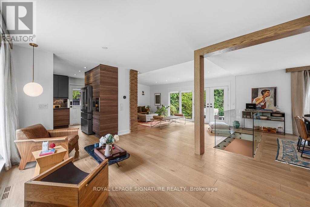 11 YEWFIELD CRESCENT - 3