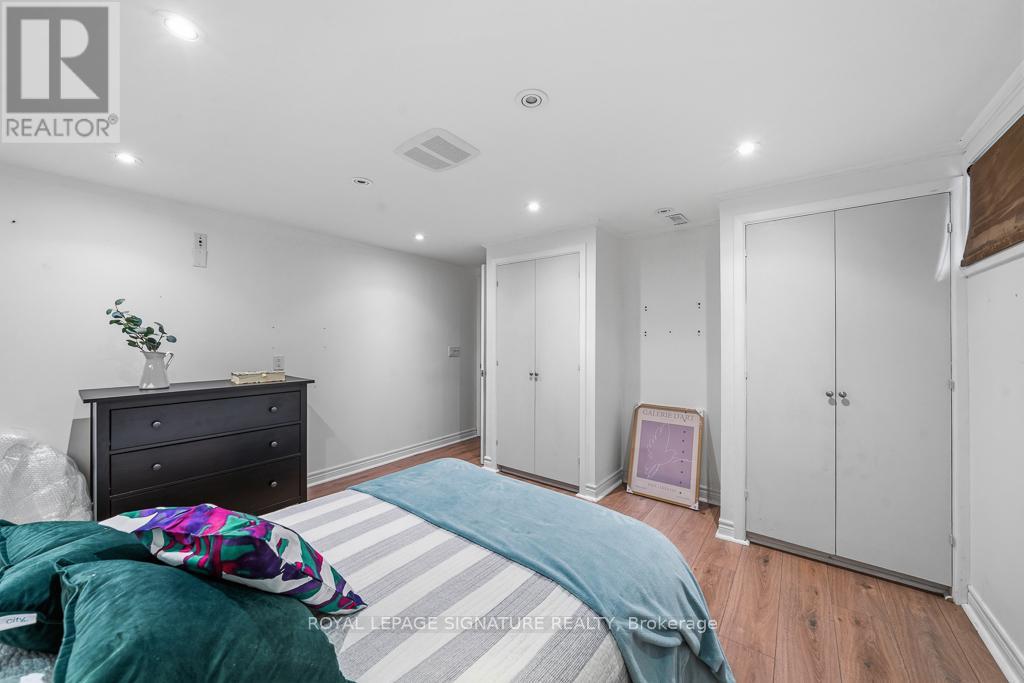 11 YEWFIELD CRESCENT - 34