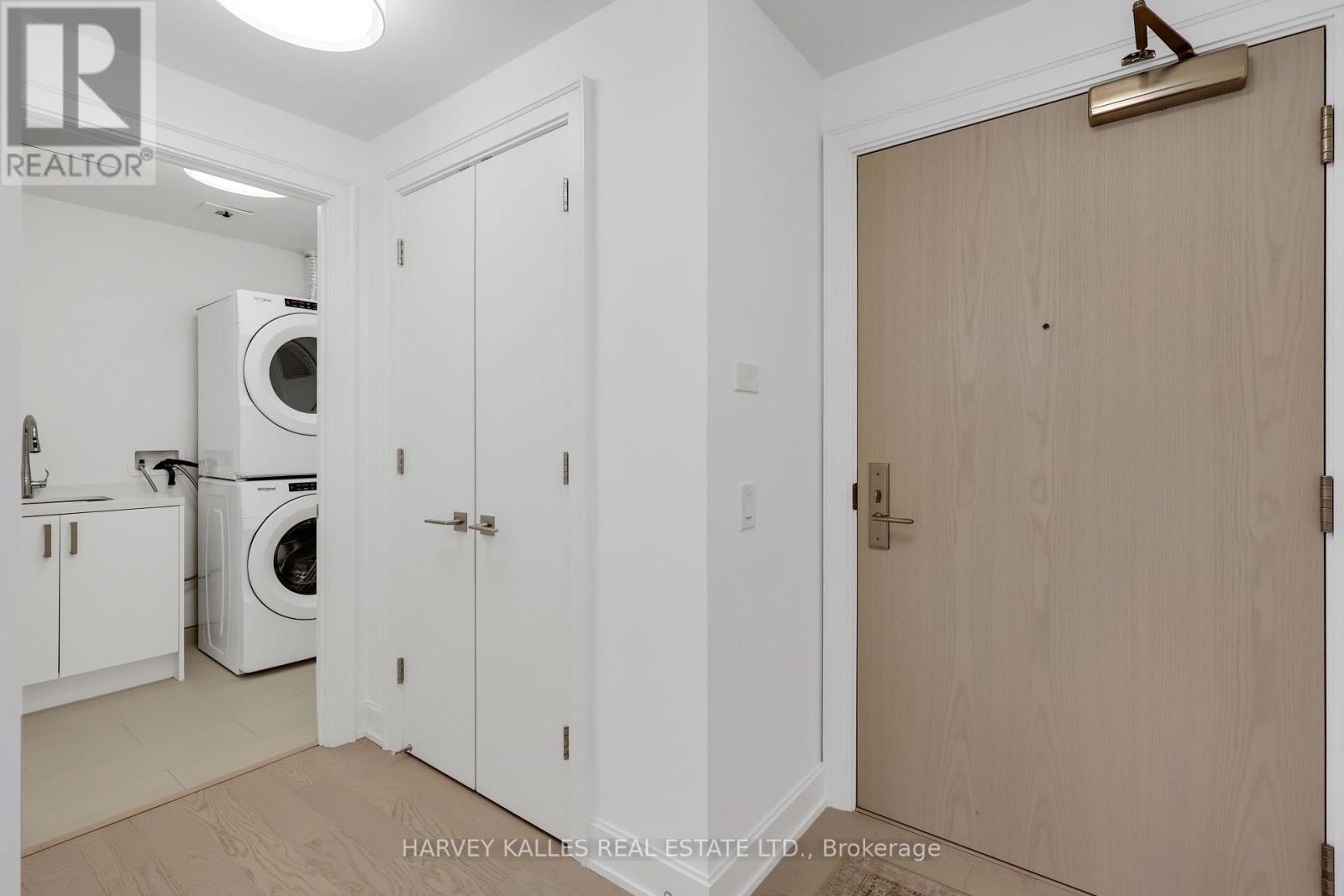 #403 1 STRATHGOWAN AVENUE - Image 12