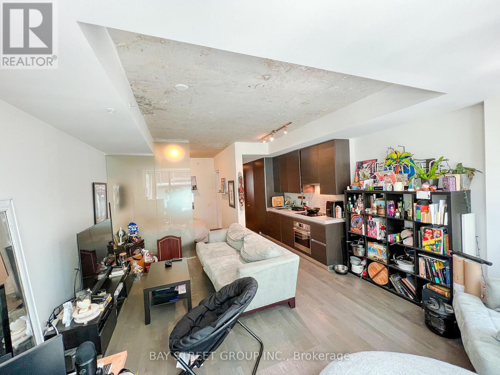 #507 38 STEWART STREET - 3