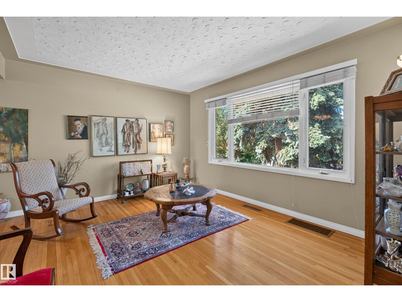9519 148 ST NW - photo 4