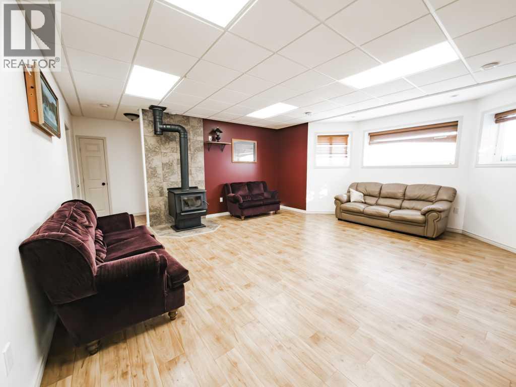 9910 95 Street - 25
