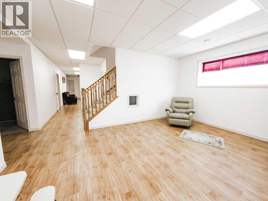 9910 95 Street - 21