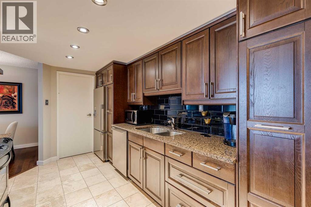 #6E 133 25 Avenue SW - 5