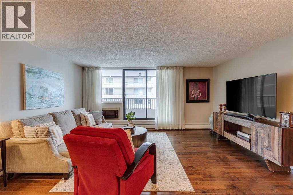 #6E 133 25 Avenue SW - 7